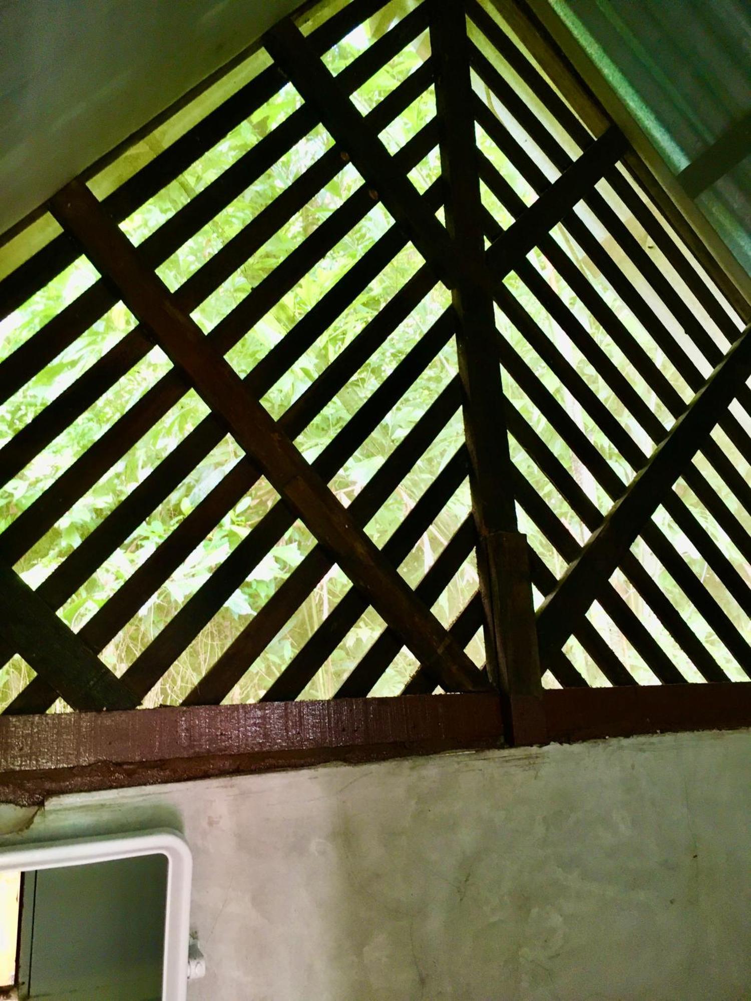 Tp Hut Bungalows Koh Chang Room photo
