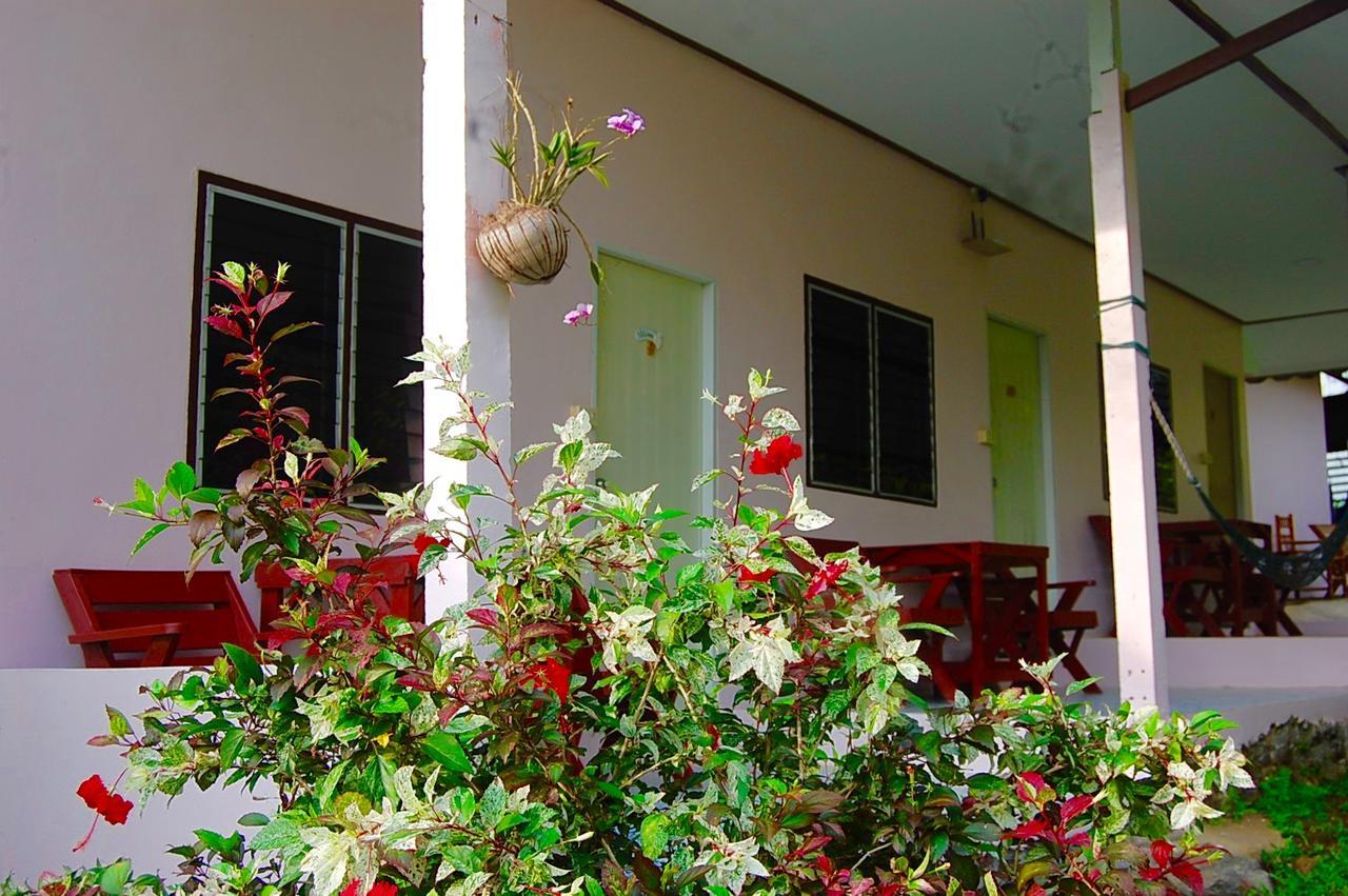 Tp Hut Bungalows Koh Chang Exterior photo