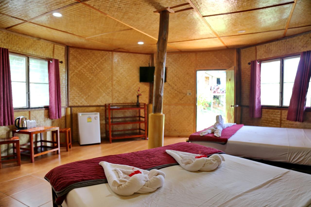 Tp Hut Bungalows Koh Chang Exterior photo