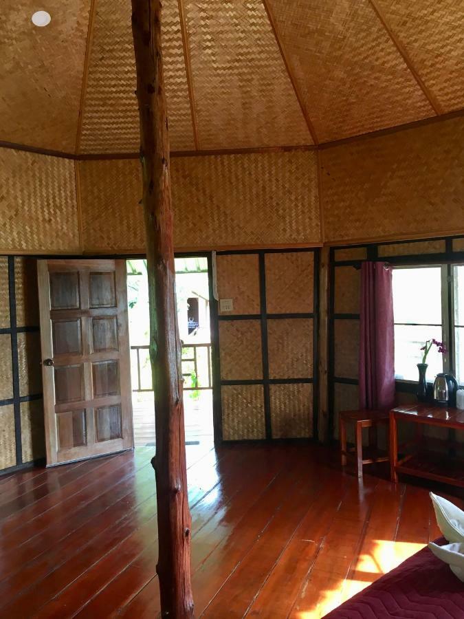 Tp Hut Bungalows Koh Chang Exterior photo